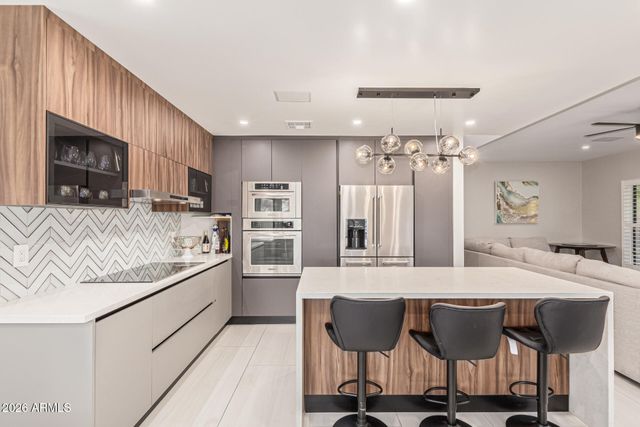 1505 E Estrid Avenue, Phoenix, AZ 85022
