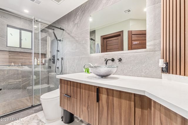 1505 E Estrid Avenue, Phoenix, AZ 85022