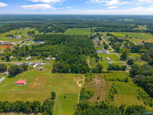 17A Mayfield Road, Athens, AL 35611