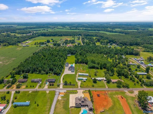 17A Mayfield Road, Athens, AL 35611