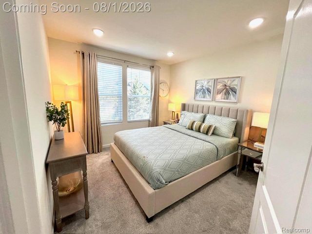 42810 Atwood Avenue, Novi, MI 48375