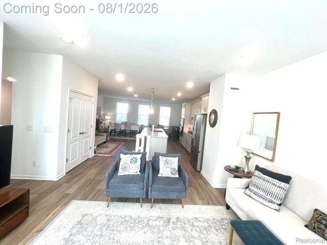 42810 Atwood Avenue, Novi, MI 48375
