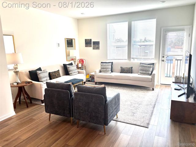 42810 Atwood Avenue, Novi, MI 48375