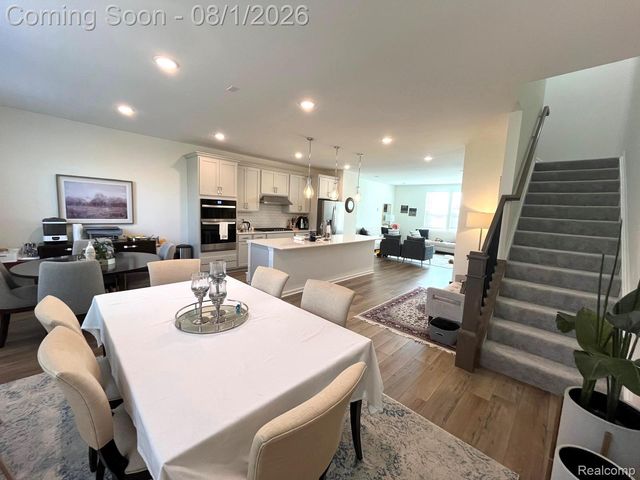 42810 Atwood Avenue, Novi, MI 48375