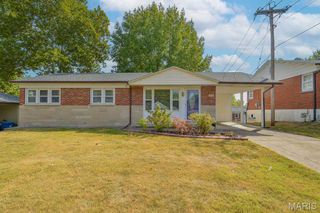 9430 Dana Avenue, St Louis, MO 63123