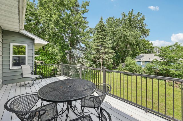 161 7th Street S, Bayport, MN 55003