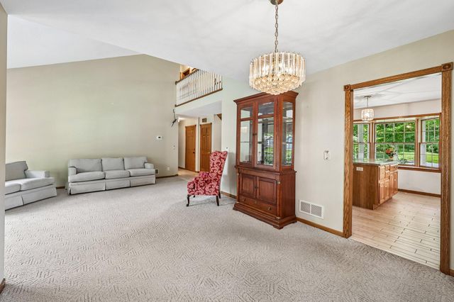 161 7th Street S, Bayport, MN 55003