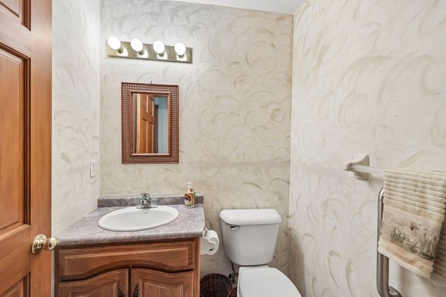 161 7th Street S, Bayport, MN 55003