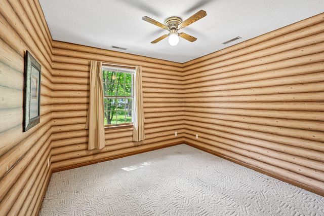 161 7th Street S, Bayport, MN 55003