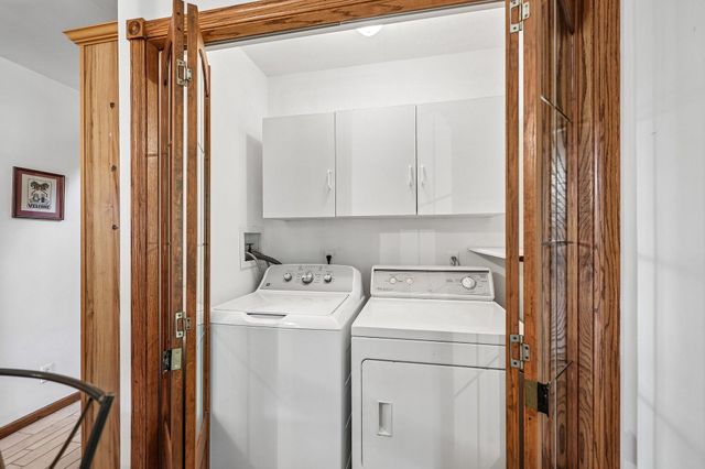161 7th Street S, Bayport, MN 55003