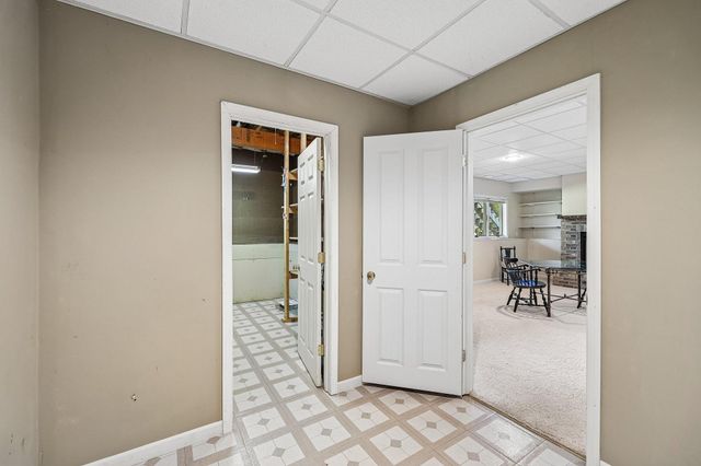 161 7th Street S, Bayport, MN 55003