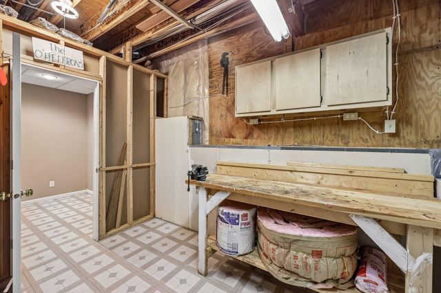 161 7th Street S, Bayport, MN 55003
