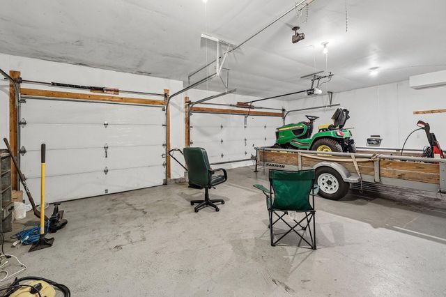 161 7th Street S, Bayport, MN 55003