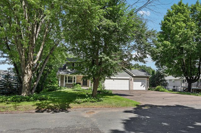 161 7th Street S, Bayport, MN 55003