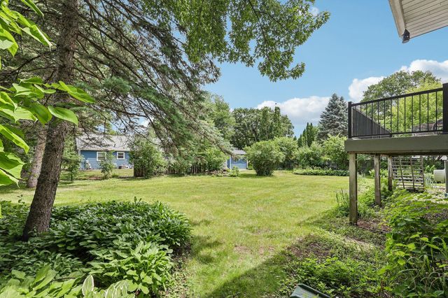 161 7th Street S, Bayport, MN 55003