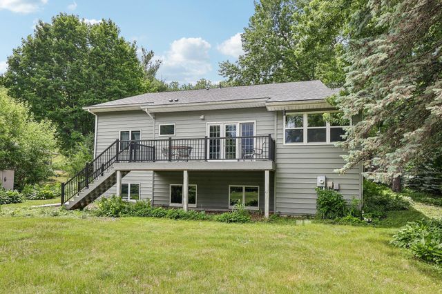 161 7th Street S, Bayport, MN 55003