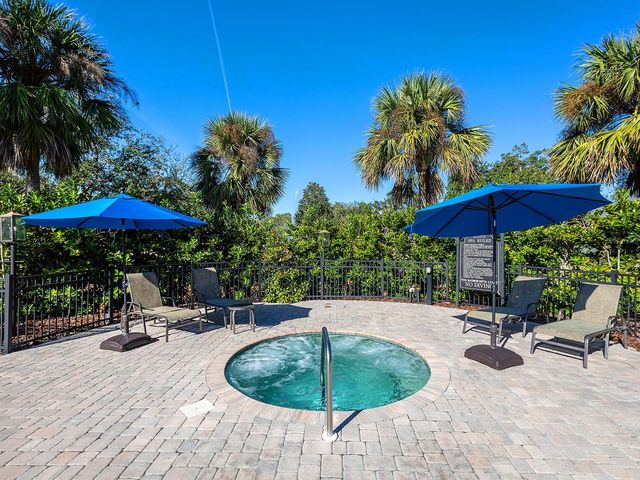 8318 PLANTERS KNOLL TERRACE, Bradenton, FL 34201