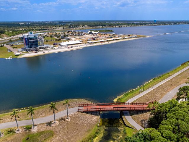 8318 PLANTERS KNOLL TERRACE, Bradenton, FL 34201