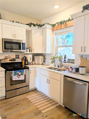 635 E Camp Street, New Braunfels, TX 78130