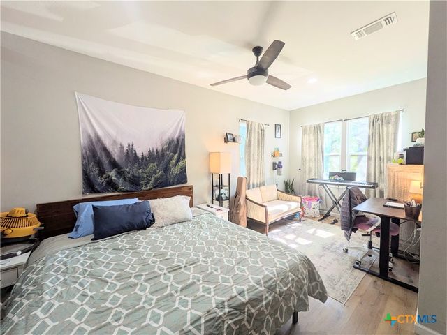 635 E Camp Street, New Braunfels, TX 78130