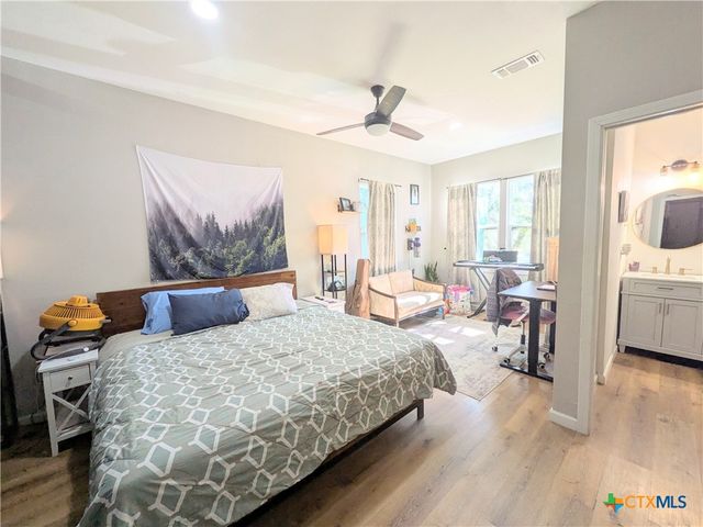 635 E Camp Street, New Braunfels, TX 78130