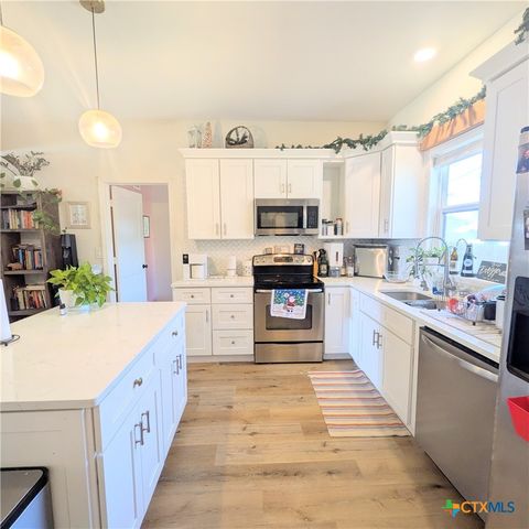 635 E Camp Street, New Braunfels, TX 78130