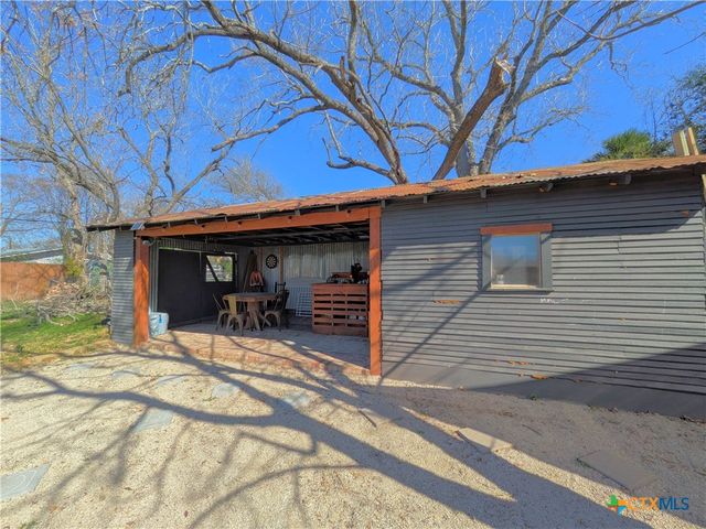 635 E Camp Street, New Braunfels, TX 78130