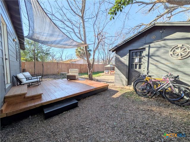 635 E Camp Street, New Braunfels, TX 78130