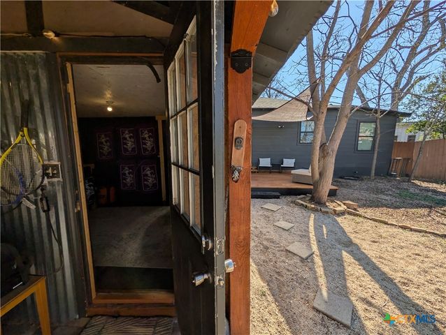 635 E Camp Street, New Braunfels, TX 78130