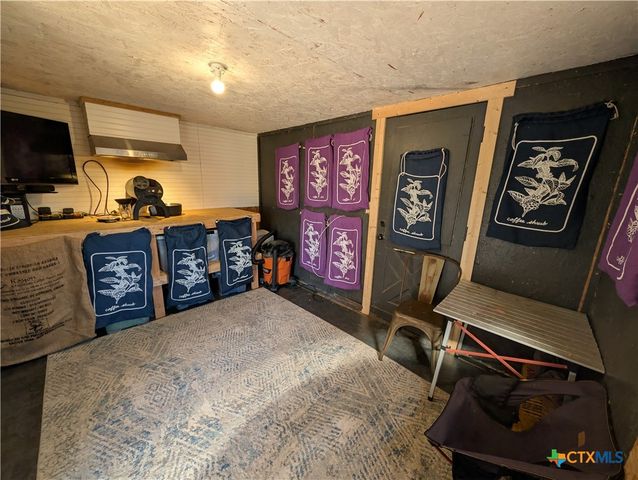 635 E Camp Street, New Braunfels, TX 78130