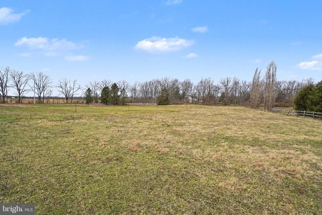 300 RED SHED ROAD, Newville, PA 17241