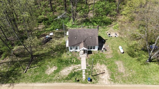 56896 Sunnyside Avenue, Cassopolis, MI 49031
