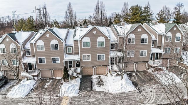 200 Eagle Ridge Way, Nanuet, NY 10954