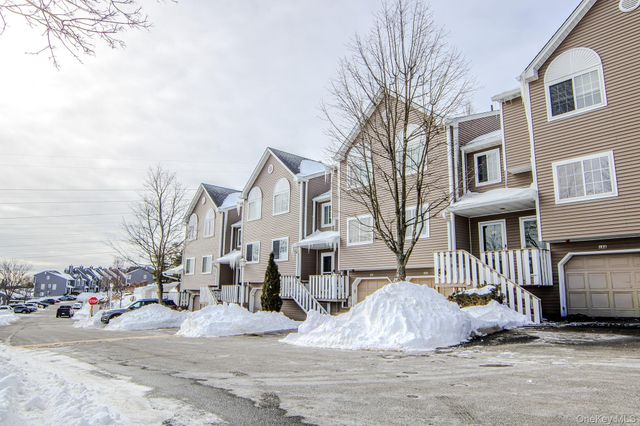 200 Eagle Ridge Way, Nanuet, NY 10954