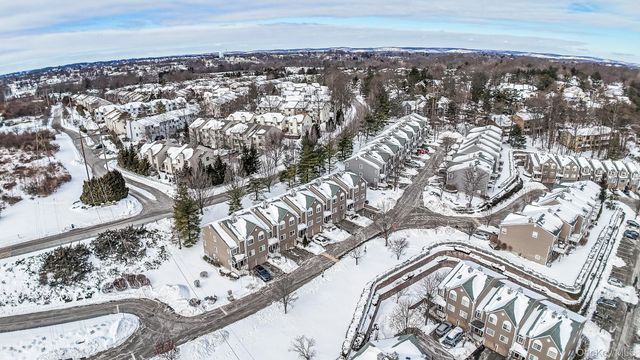 200 Eagle Ridge Way, Nanuet, NY 10954