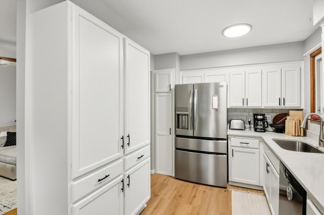 6541 134th Street W, Apple Valley, MN 55124