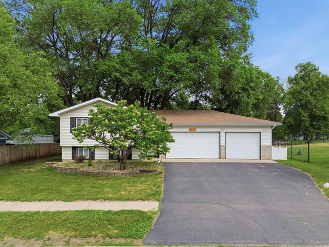6541 134th Street W, Apple Valley, MN 55124