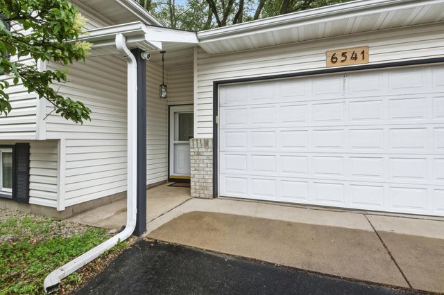 6541 134th Street W, Apple Valley, MN 55124