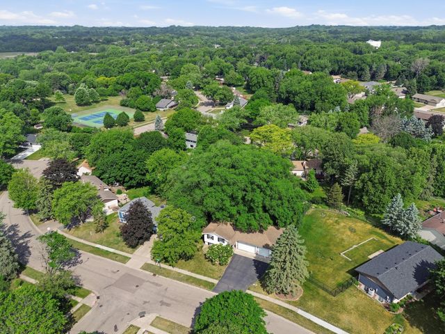 6541 134th Street W, Apple Valley, MN 55124