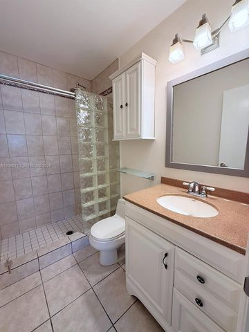2832 Fillmore St 20, Hollywood, FL 33020