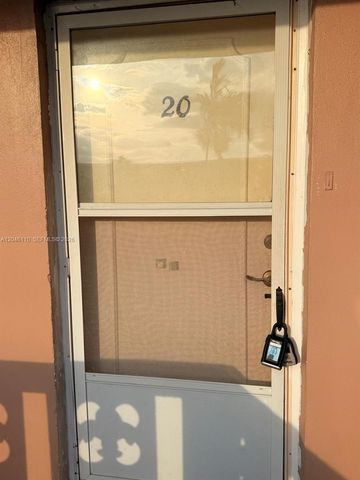 2832 Fillmore St 20, Hollywood, FL 33020