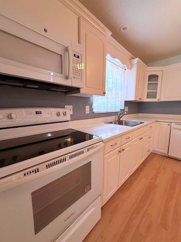 2832 Fillmore St 20, Hollywood, FL 33020