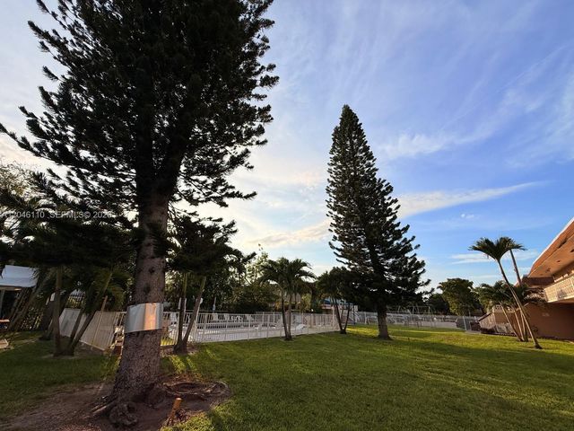 2832 Fillmore St 20, Hollywood, FL 33020
