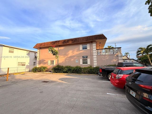 2832 Fillmore St 20, Hollywood, FL 33020