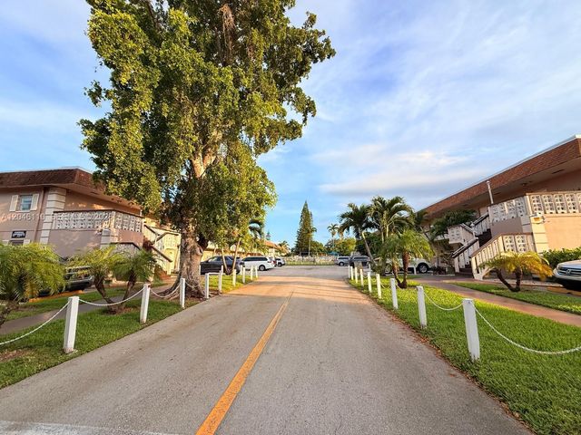 2832 Fillmore St 20, Hollywood, FL 33020