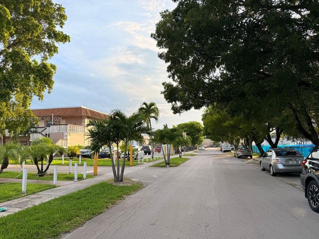 2832 Fillmore St 20, Hollywood, FL 33020