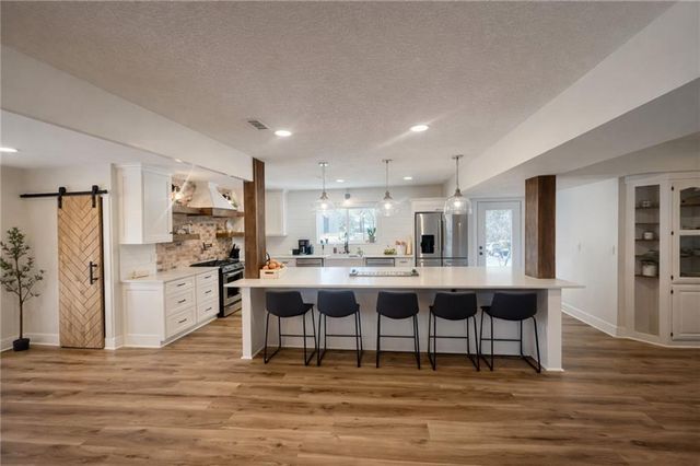 17043 Morning Deer Road, Linwood, KS 66052