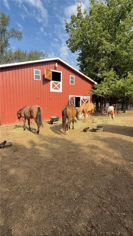 17043 Morning Deer Road, Linwood, KS 66052