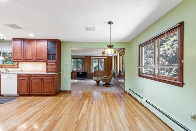 26 Atherton Rd, Foxboro, MA 02035