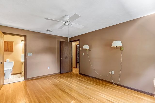 26 Atherton Rd, Foxboro, MA 02035